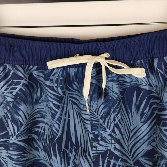 Fair Harbor Athletic Lined Shorts 8" Tropical Floral sz XXL - Picture 3 of 9